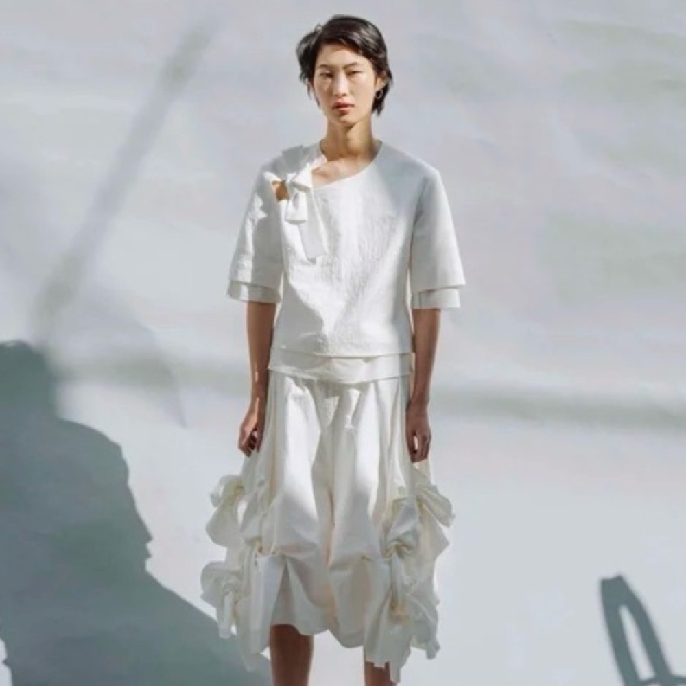 NWT Roberts | Wood Couture Designer Origami Seersucker Linen Bow Top